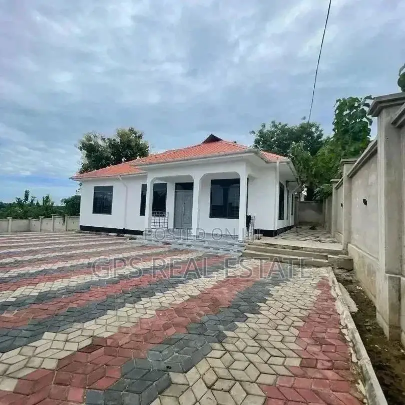 3bdrm House in Madale, Kinondoni for sale in Kinondoni