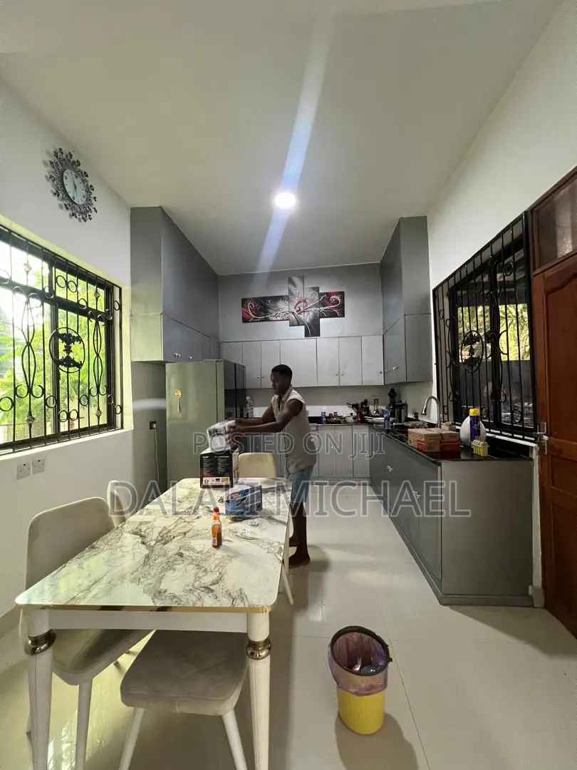 Furnished 5bdrm House in Ununio Beach for rent in Mbezi Beach