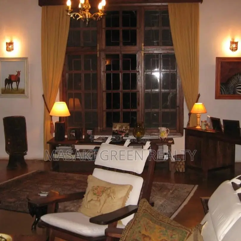 7bdrm House in Ngurudoto Estate, Kinondoni for sale in Kinondoni