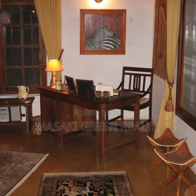 7bdrm House in Ngurudoto Estate, Kinondoni for sale in Kinondoni