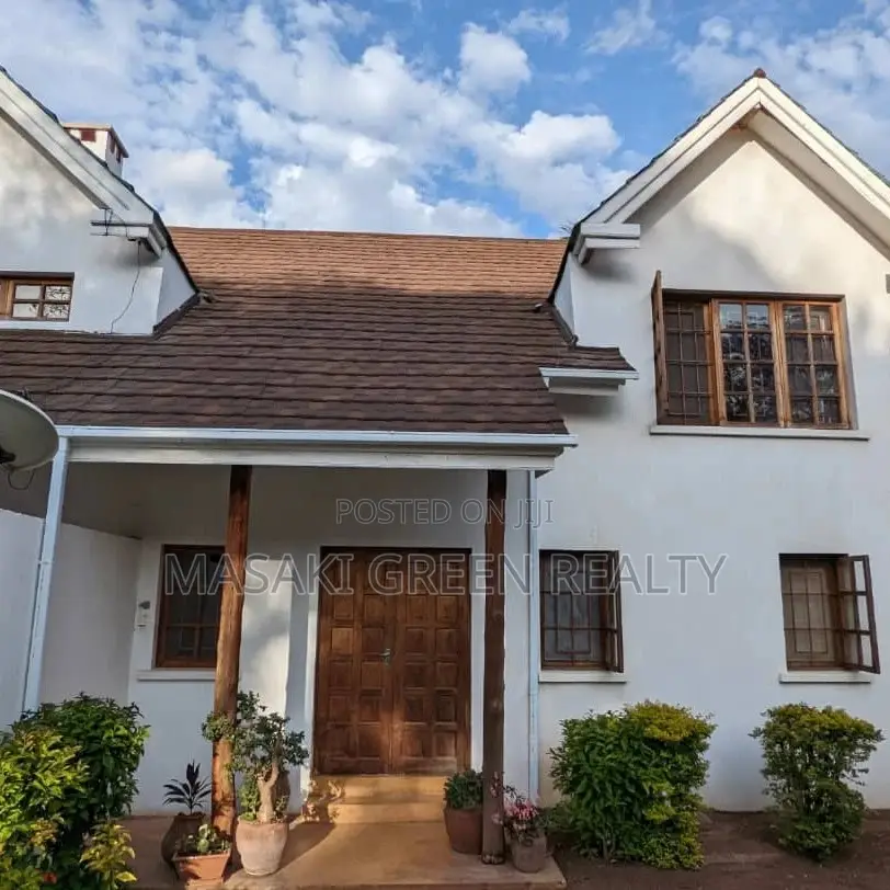 7bdrm House in Ngurudoto Estate, Kinondoni for sale in Kinondoni