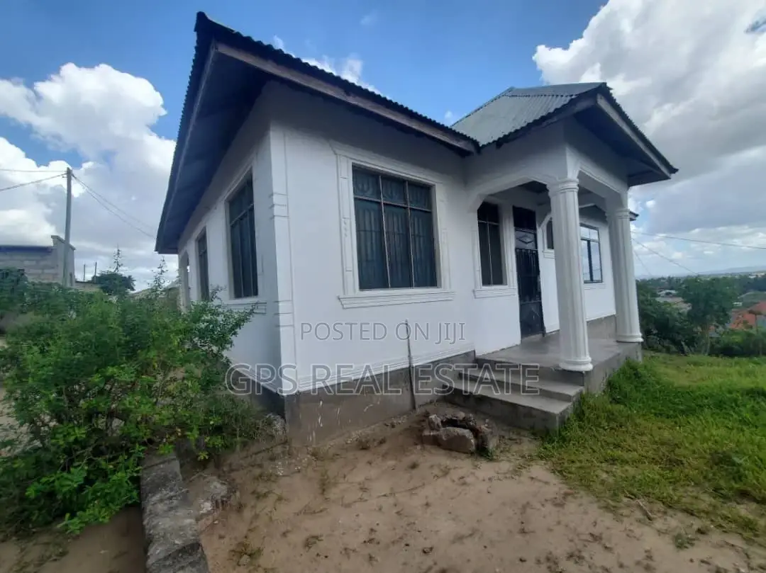3bdrm House in Mbagala Saku Ilulu, Temeke for sale in Temeke