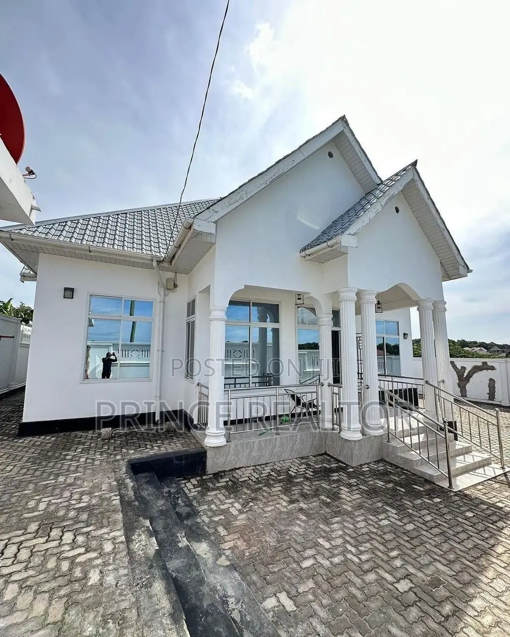 3bdrm Apartment in Temeke Wailes for sale in Temeke