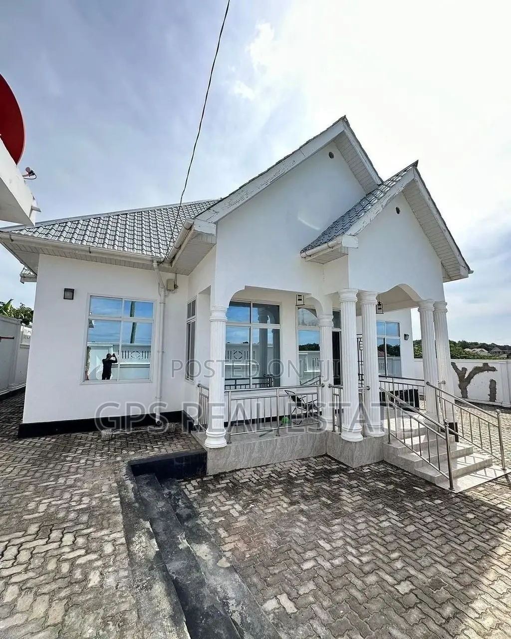 3bdrm Apartment in Temeke Wailes for sale in Temeke