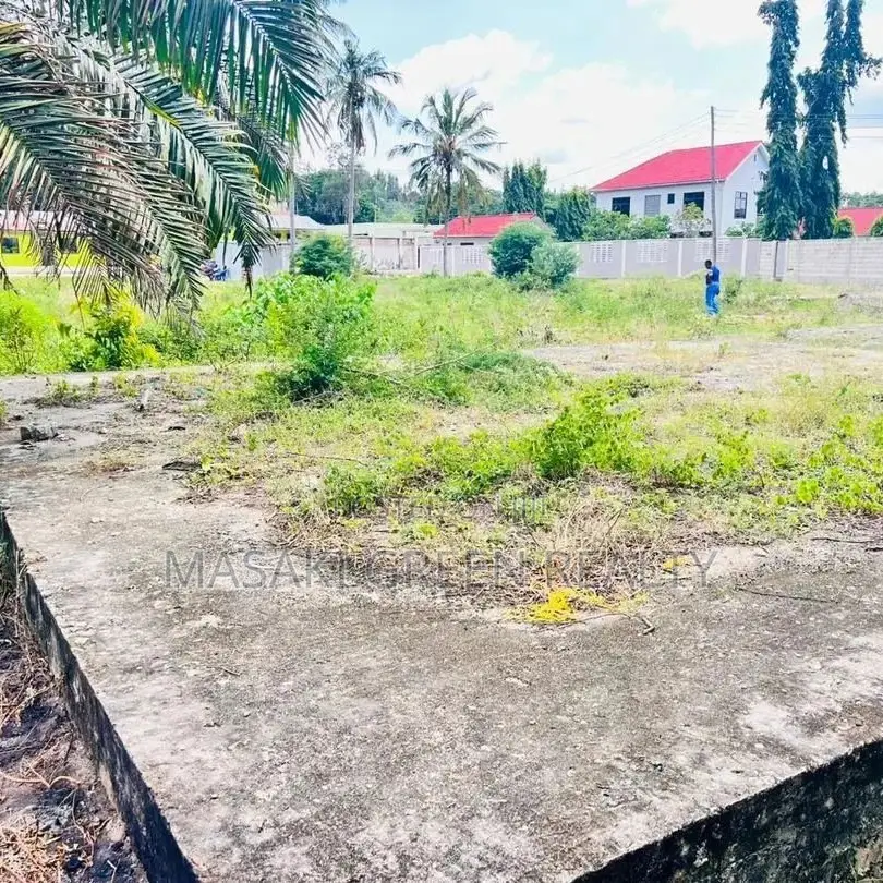 2400 SQM Plot for Sale at MBEZI BEACH Africana in Kinondoni