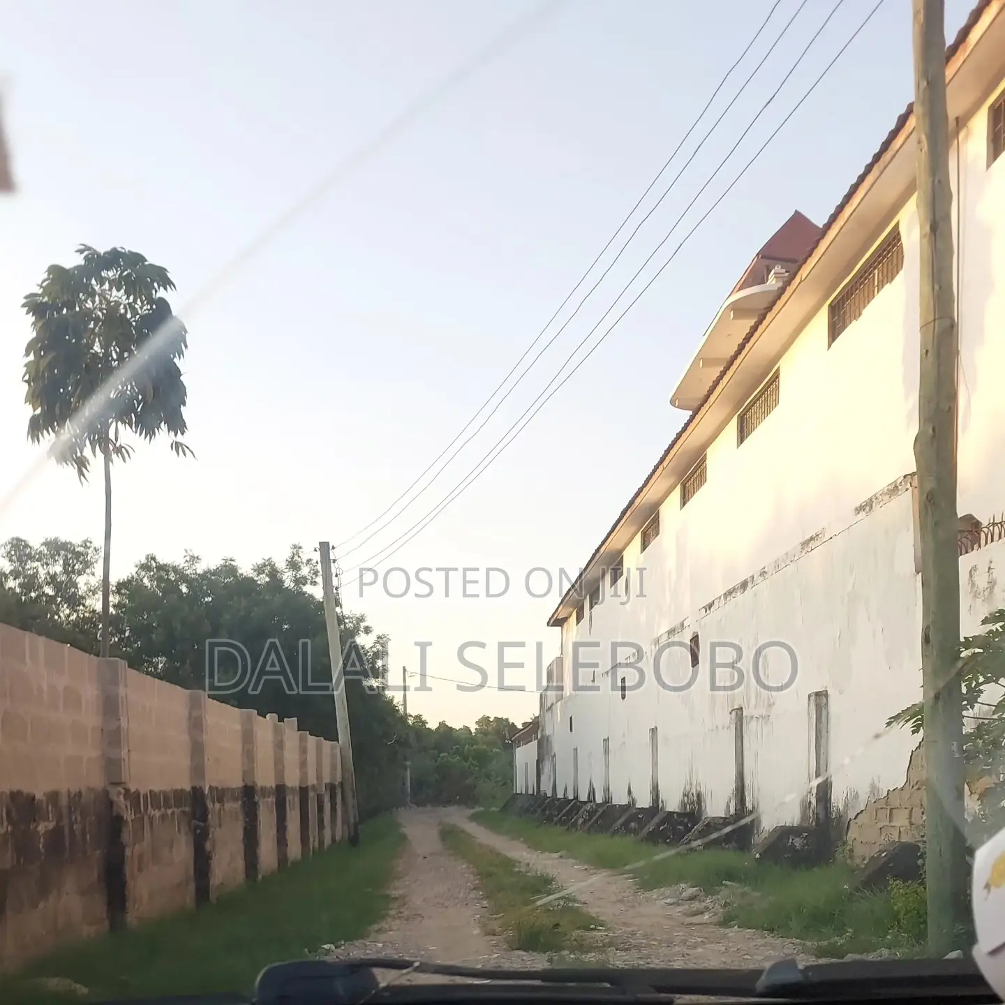 8bdrm Apartment in Mbezi Beach India for sale in Mbezi Beach