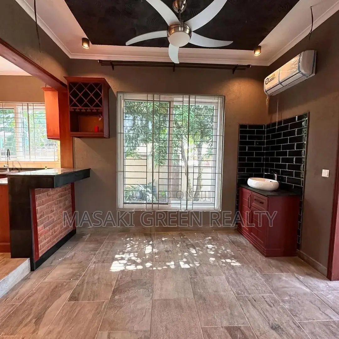 3bdrm Mansion in Madale Estate, Kinondoni for sale in Kinondoni