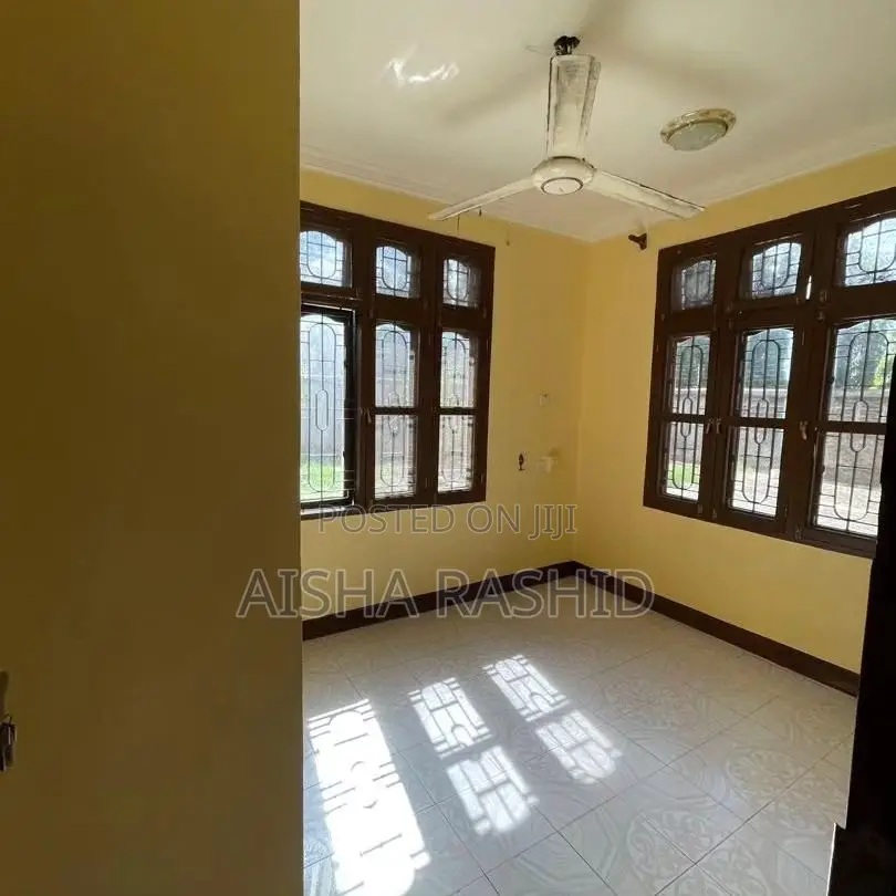 5bdrm House in Bunju for sale in Bunju