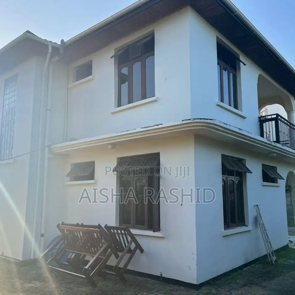 5bdrm House in Bunju for sale in Bunju