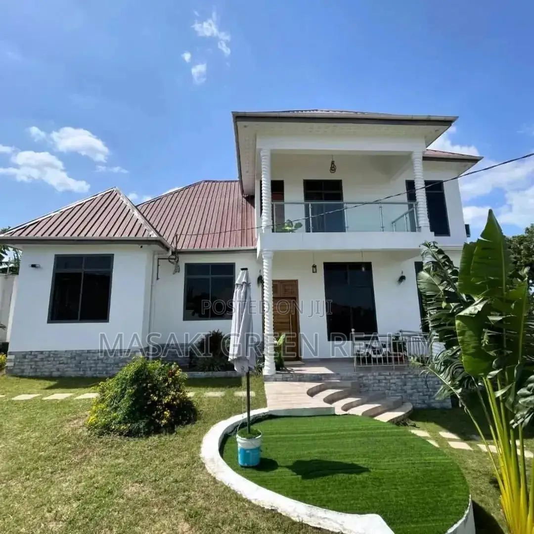 5bdrm House in Salasala Estate, Kinondoni for sale in Kinondoni