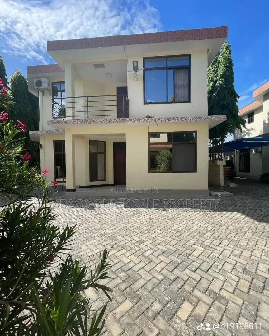 Furnished 4bdrm Apartment in Bahari, Kunduchi for sale in Kunduchi