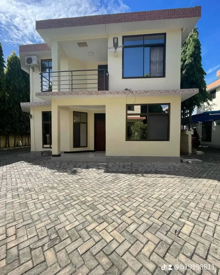 Furnished 4bdrm Apartment in Bahari, Kunduchi for sale in Kunduchi