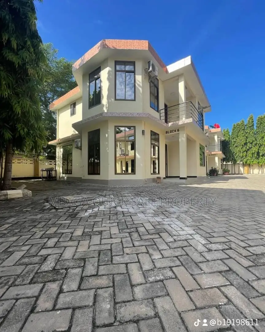 Furnished 4bdrm Apartment in Bahari, Kunduchi for sale in Kunduchi