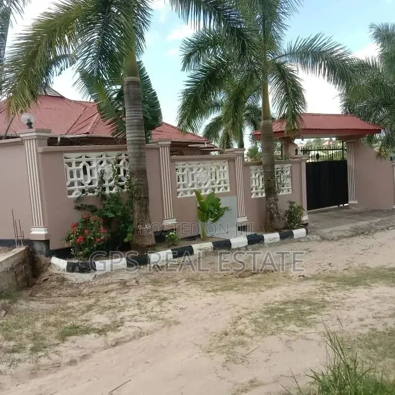 3bdrm House in Kimara Temboni, Kinondoni for sale in Kinondoni