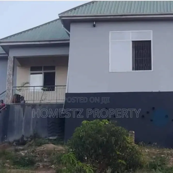 3bdrm House in Mbezi Kwa Msuguli, Kinondoni for sale in Kinondoni
