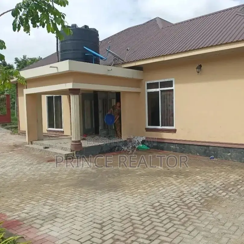 3bdrm Apartment in Mbezi Kibanda Cha, Kinondoni for sale in Kinondoni