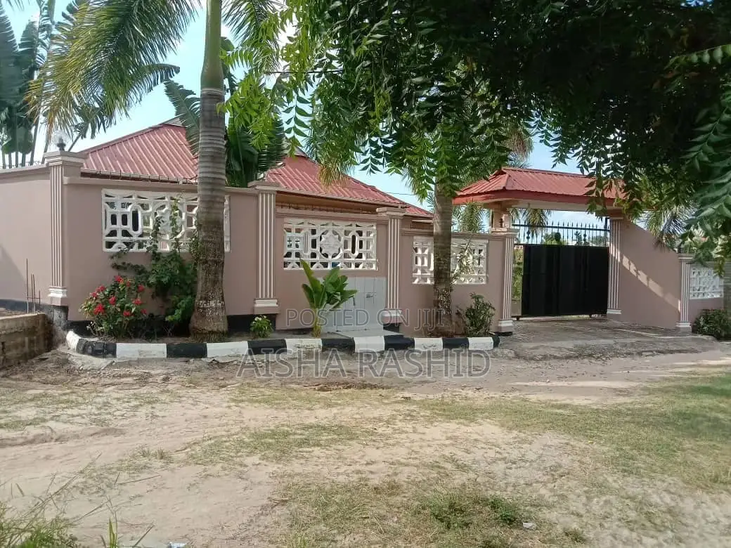 3bdrm House in Kinondoni for sale in Kinondoni