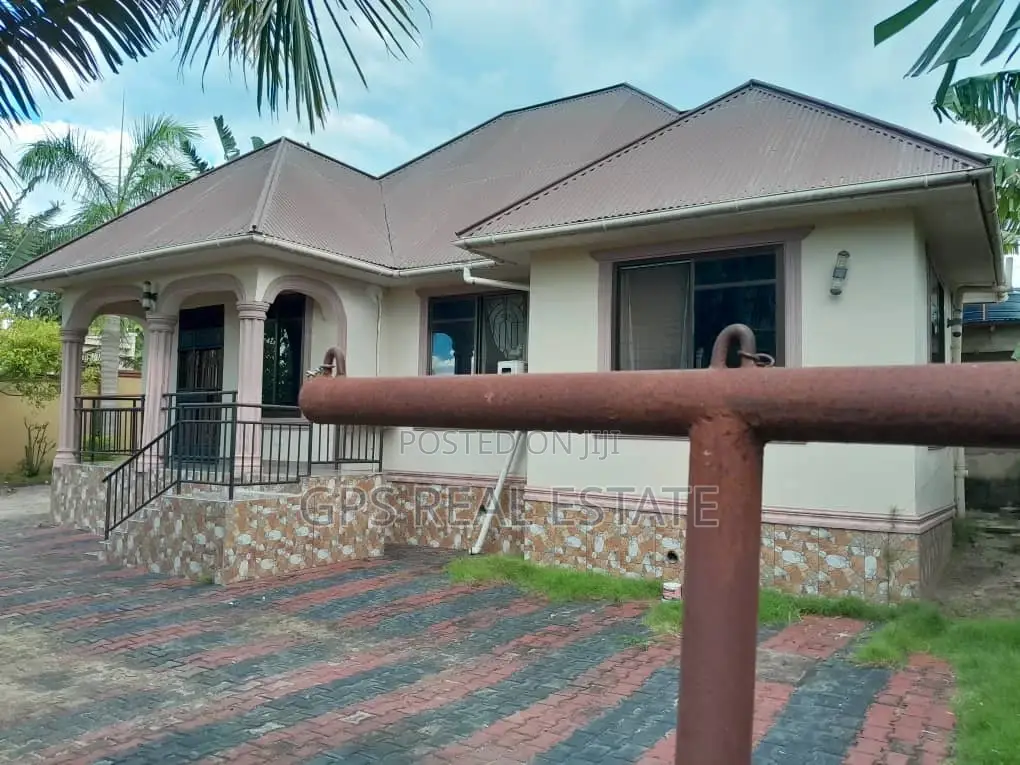 3bdrm House in Madale Mbopo, Kinondoni for sale in Kinondoni