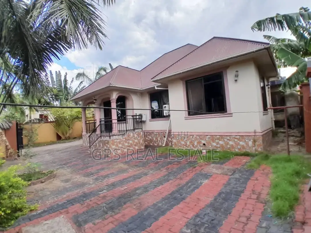 3bdrm House in Madale Mbopo, Kinondoni for sale in Kinondoni
