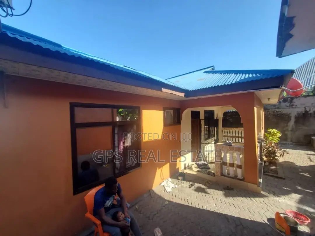 3bdrm House in Chamazi Mzambarauni, Temeke for sale in Temeke