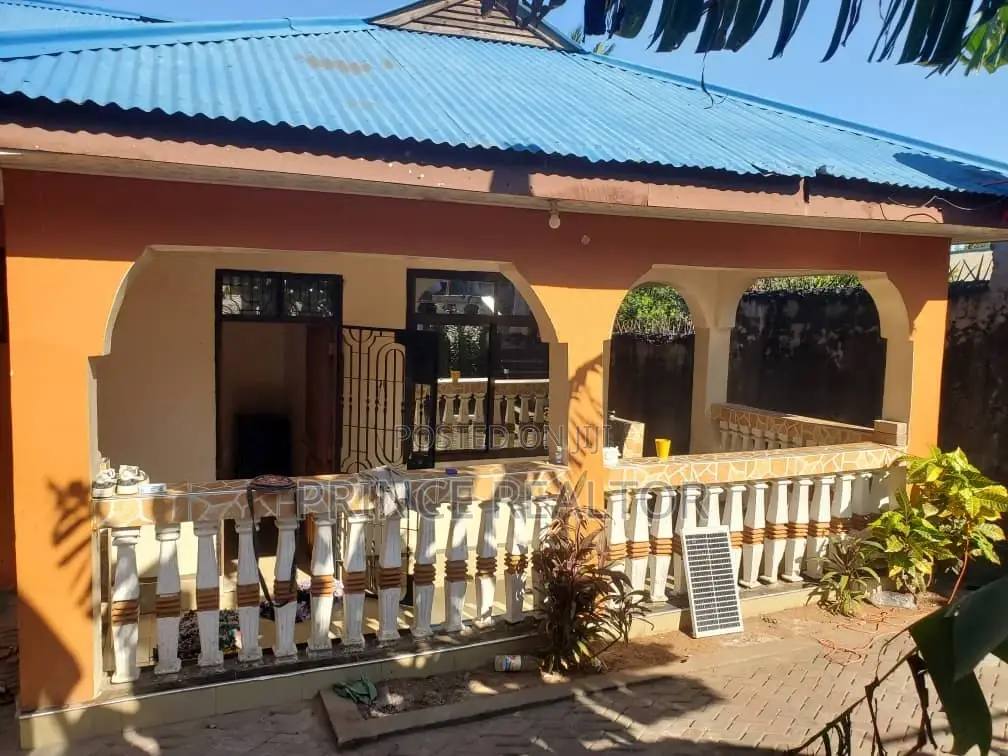 3bdrm House in Chamazi Mzambarauni, Temeke for sale in Temeke
