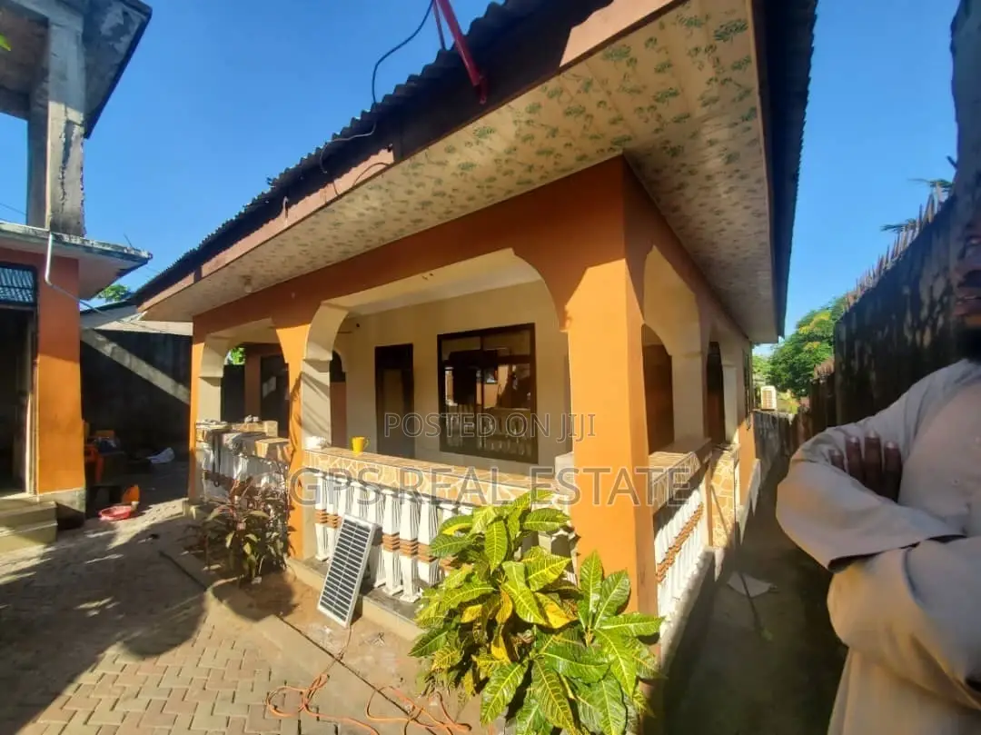 3bdrm House in Chamazi Mzambarauni, Temeke for sale in Temeke