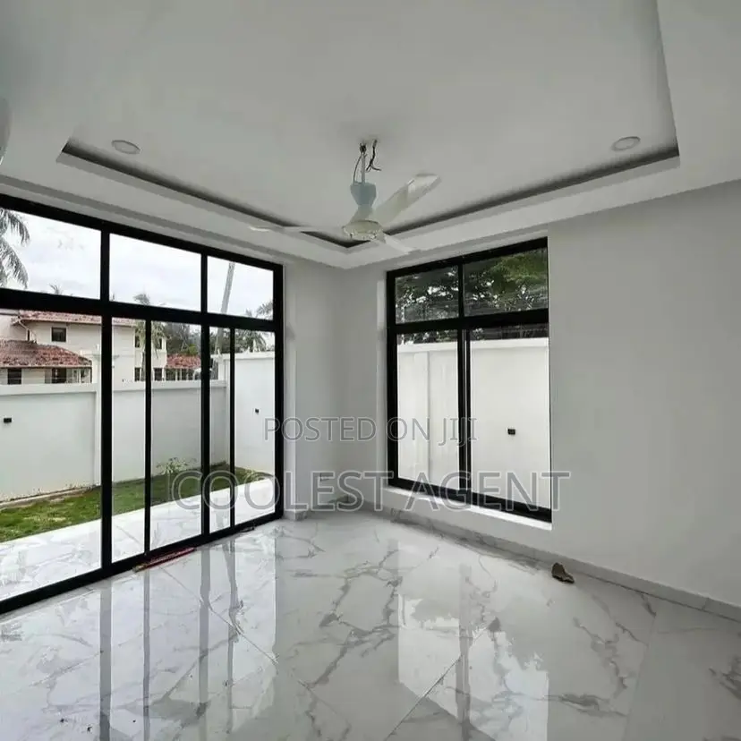 3bdrm Apartment in Mbezibeach, Kinondoni for rent in Kinondoni