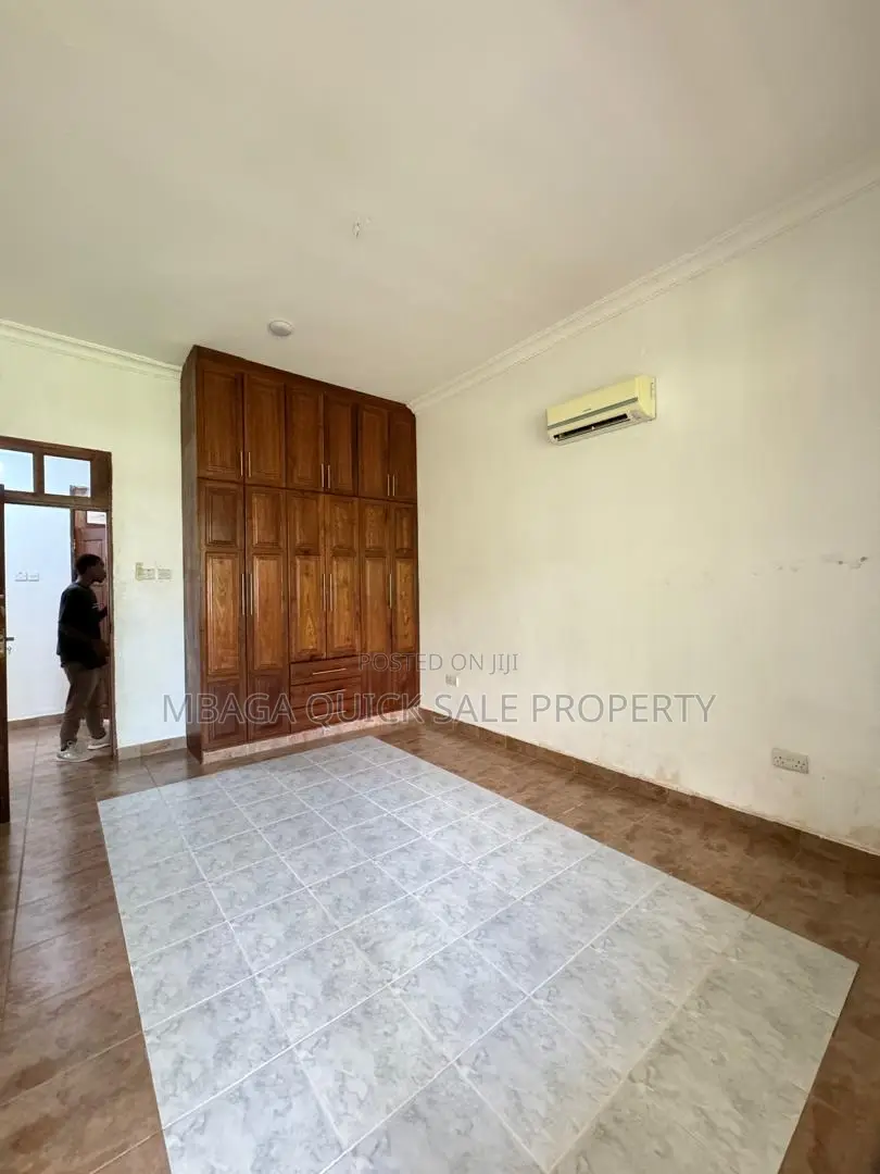 6bdrm House in Mbezi Africana for rent in Mbezi Beach