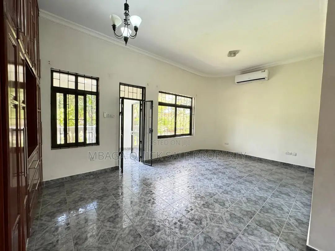6bdrm House in Mbezi Africana for rent in Mbezi Beach