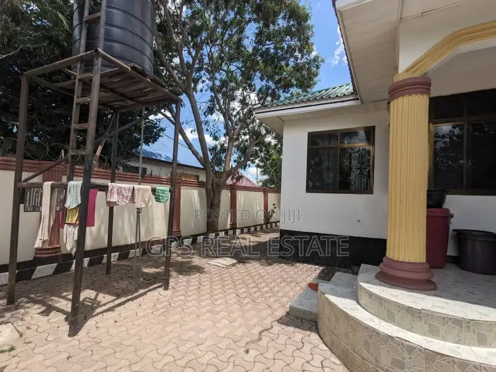 4bdrm House in Chidachi, Dodoma Rural for sale in Dodoma Rural