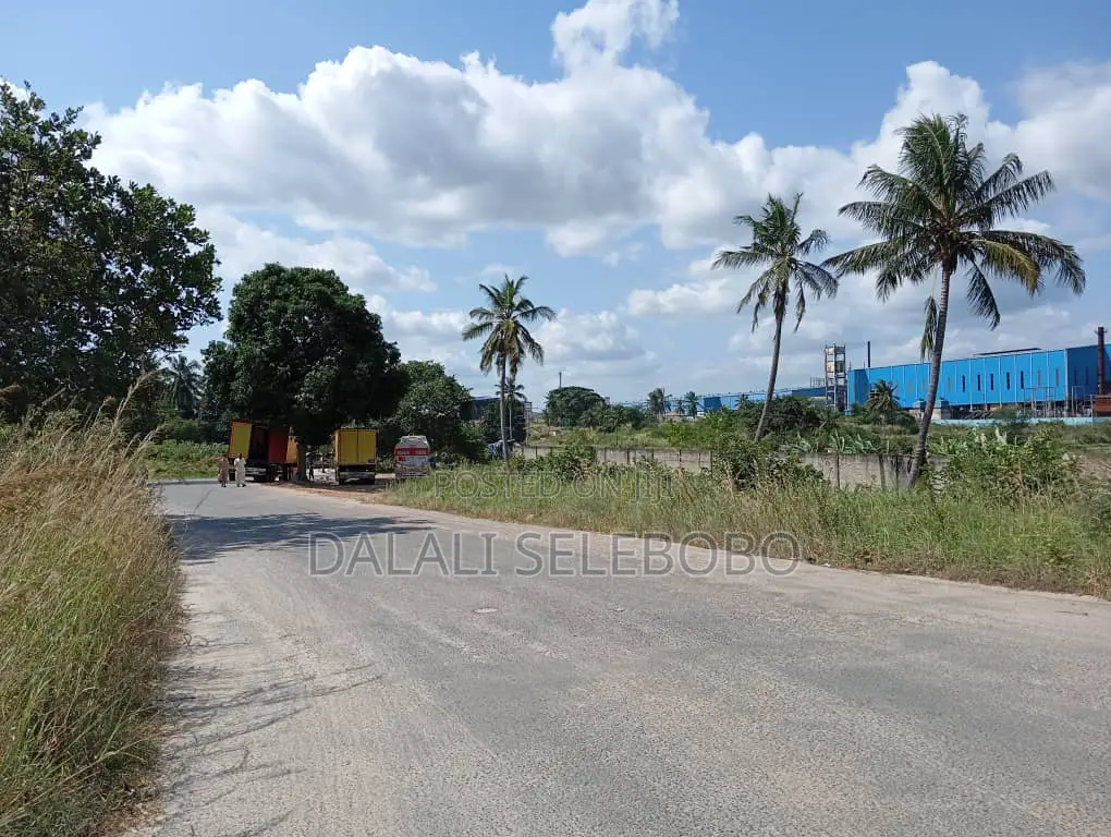 Plot Inatizama Lami at Visiga Madafu in Visiga