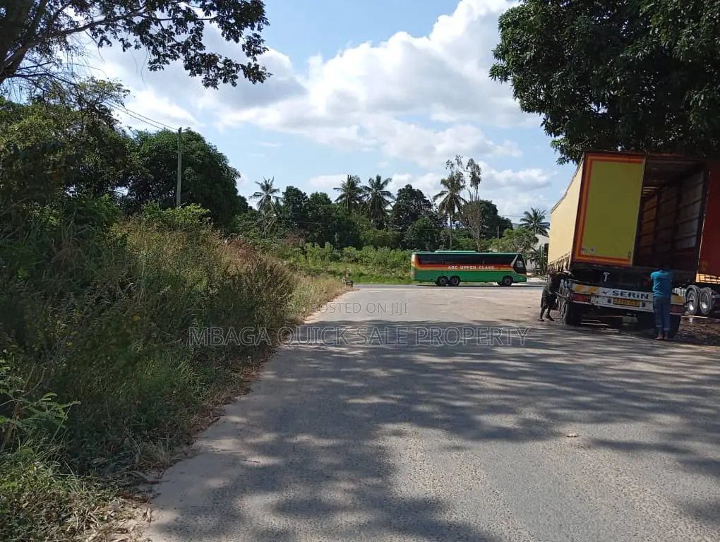 Plot Inauzwa Visiga Kibaha in Visiga