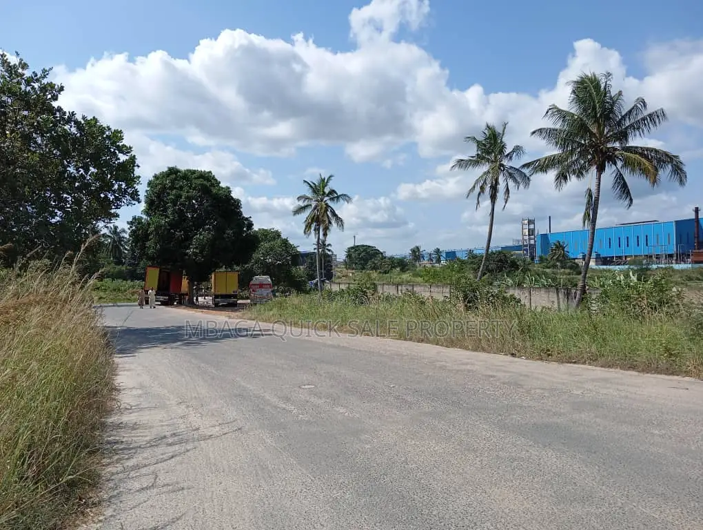 Plot Inauzwa Visiga Kibaha in Visiga