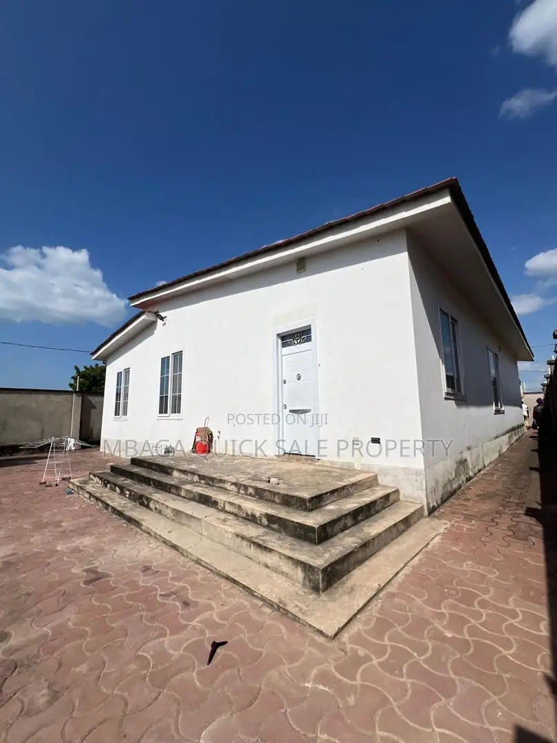 3bdrm House in Boko Basihaya, Bunju for sale in Bunju