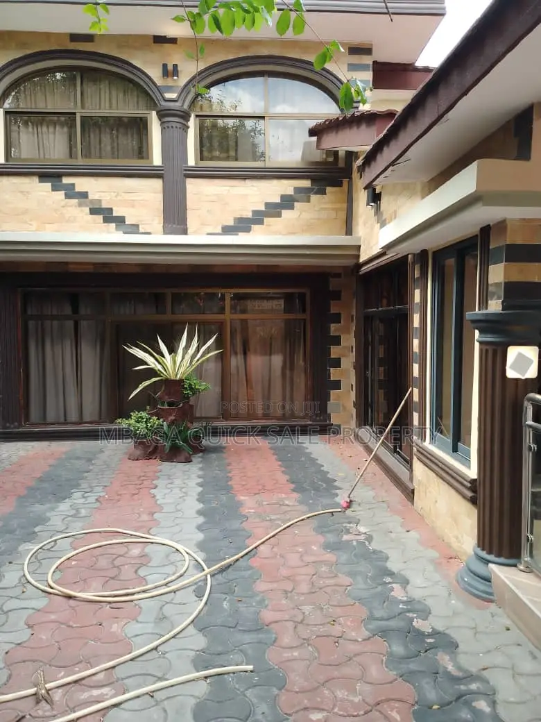 5bdrm House in Msasani for rent in Msasani