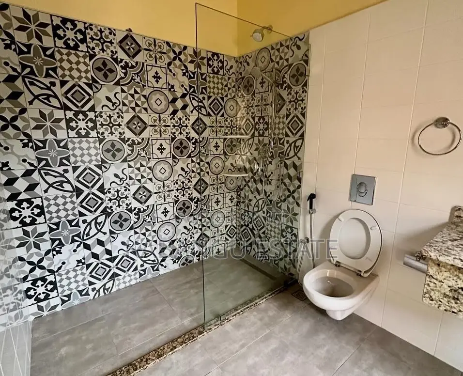 5bdrm Villa in Oysterbay, Kinondoni for rent in Kinondoni