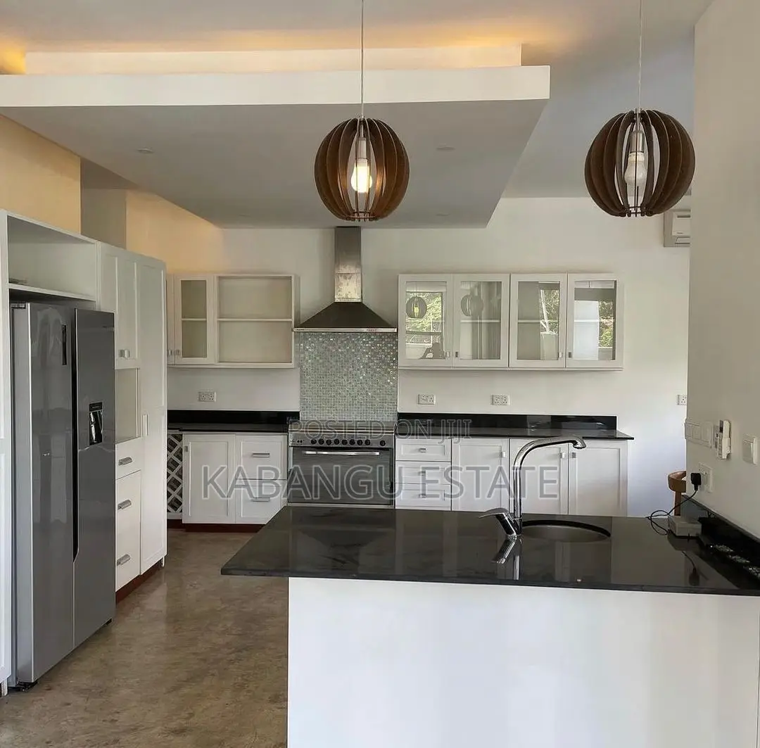 Furnished 4bdrm Villa in Oysterbay, Kinondoni for rent in Kinondoni