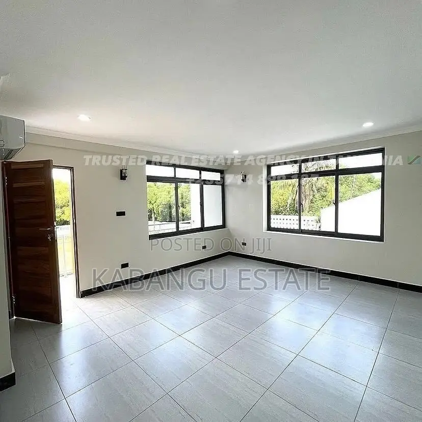 6bdrm Bungalow in Mikocheni, Kinondoni for rent in Kinondoni