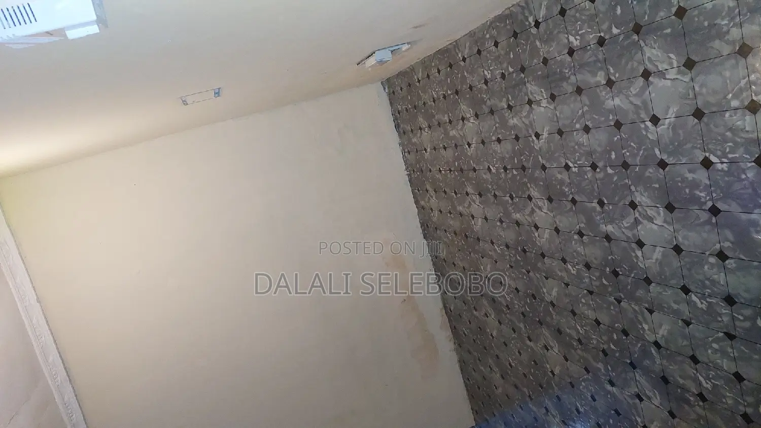 6bdrm Maisonette in Mwananyamala, Kinondoni for sale in Kinondoni