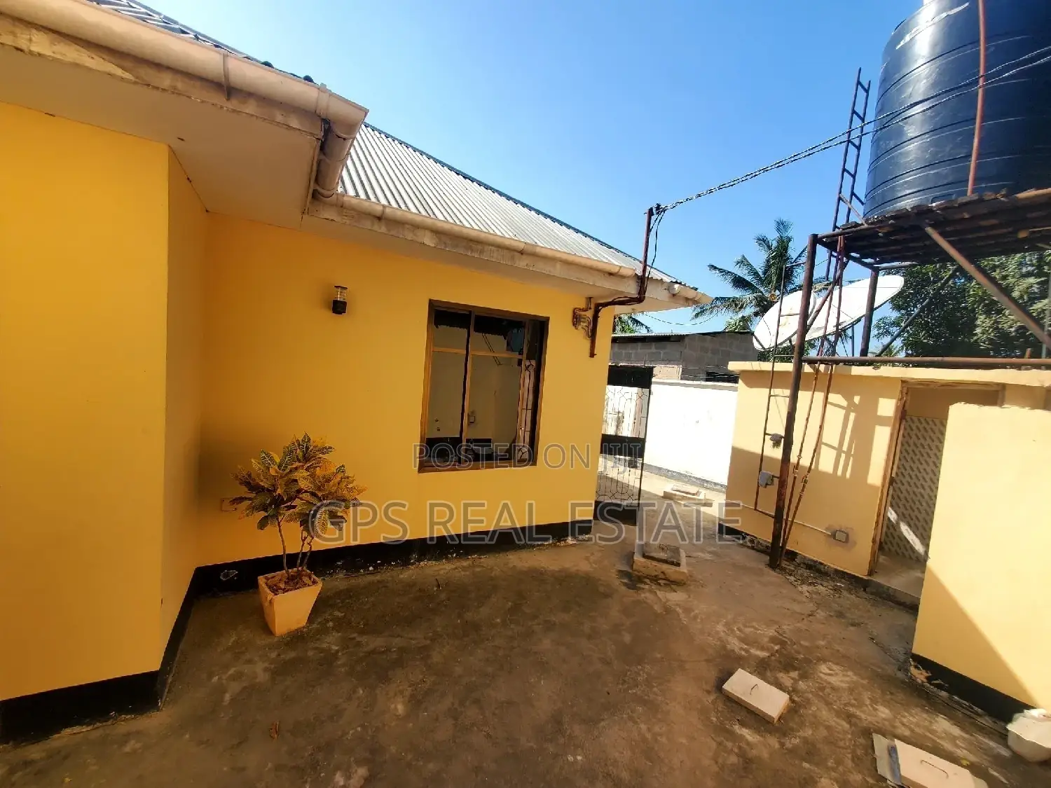 Guest House for Sale in Kinondoni