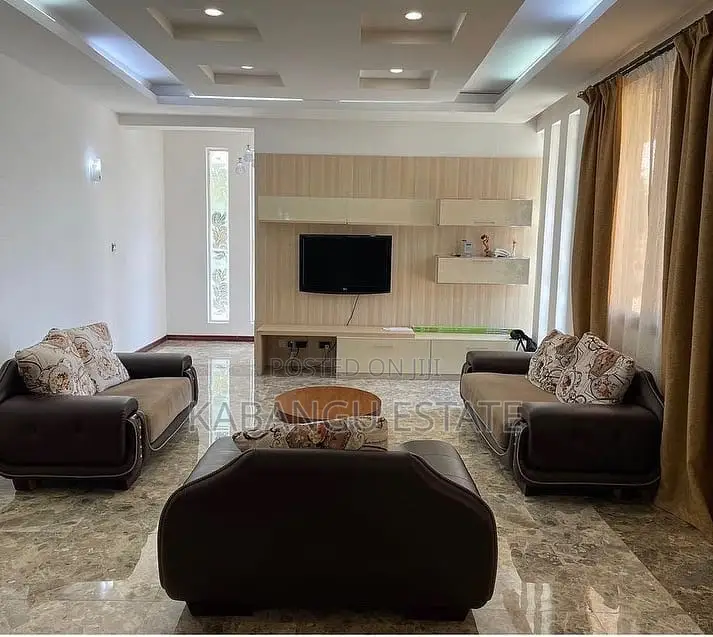 Furnished 4bdrm Villa in Masaki, Kinondoni for rent in Kinondoni