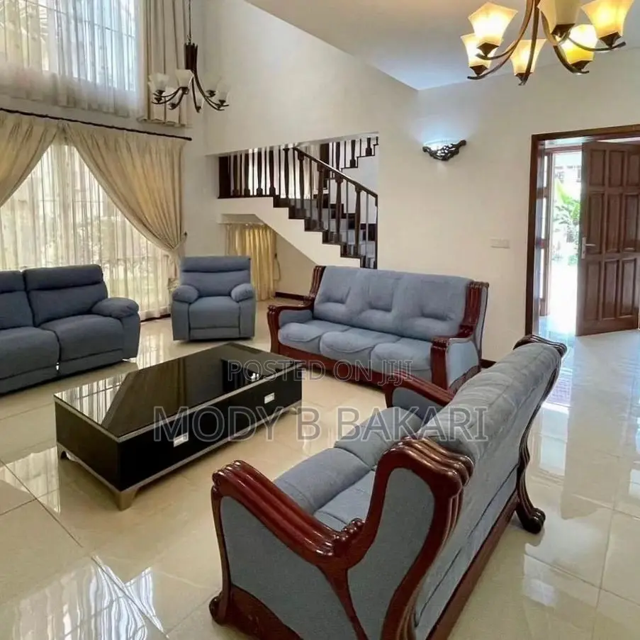 Furnished 4bdrm Villa in Oyster Bay for rent in Oyster Bay