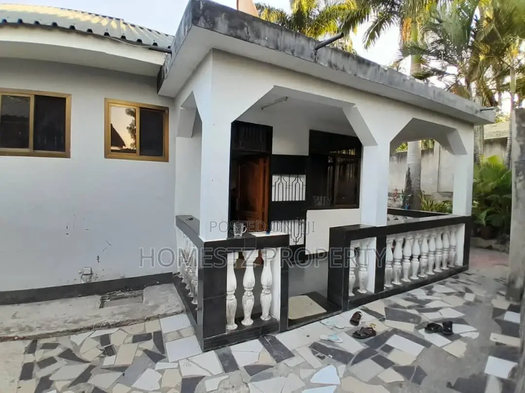 4bdrm House in Mbezi Kwa Msuguri, Kinondoni for sale in Kinondoni
