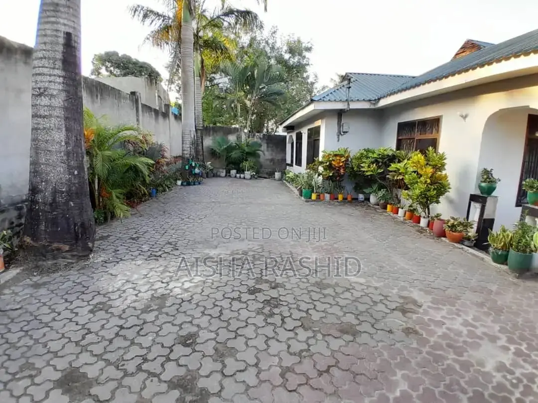 4bdrm House in Mbezi for sale in Mbezi