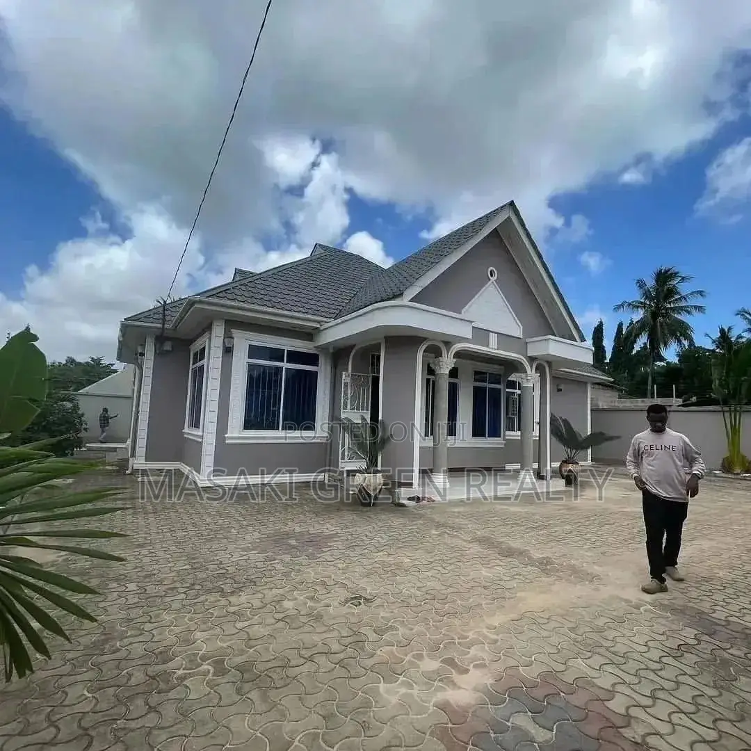4bdrm House in Tegeta Estate, Kinondoni for sale in Kinondoni