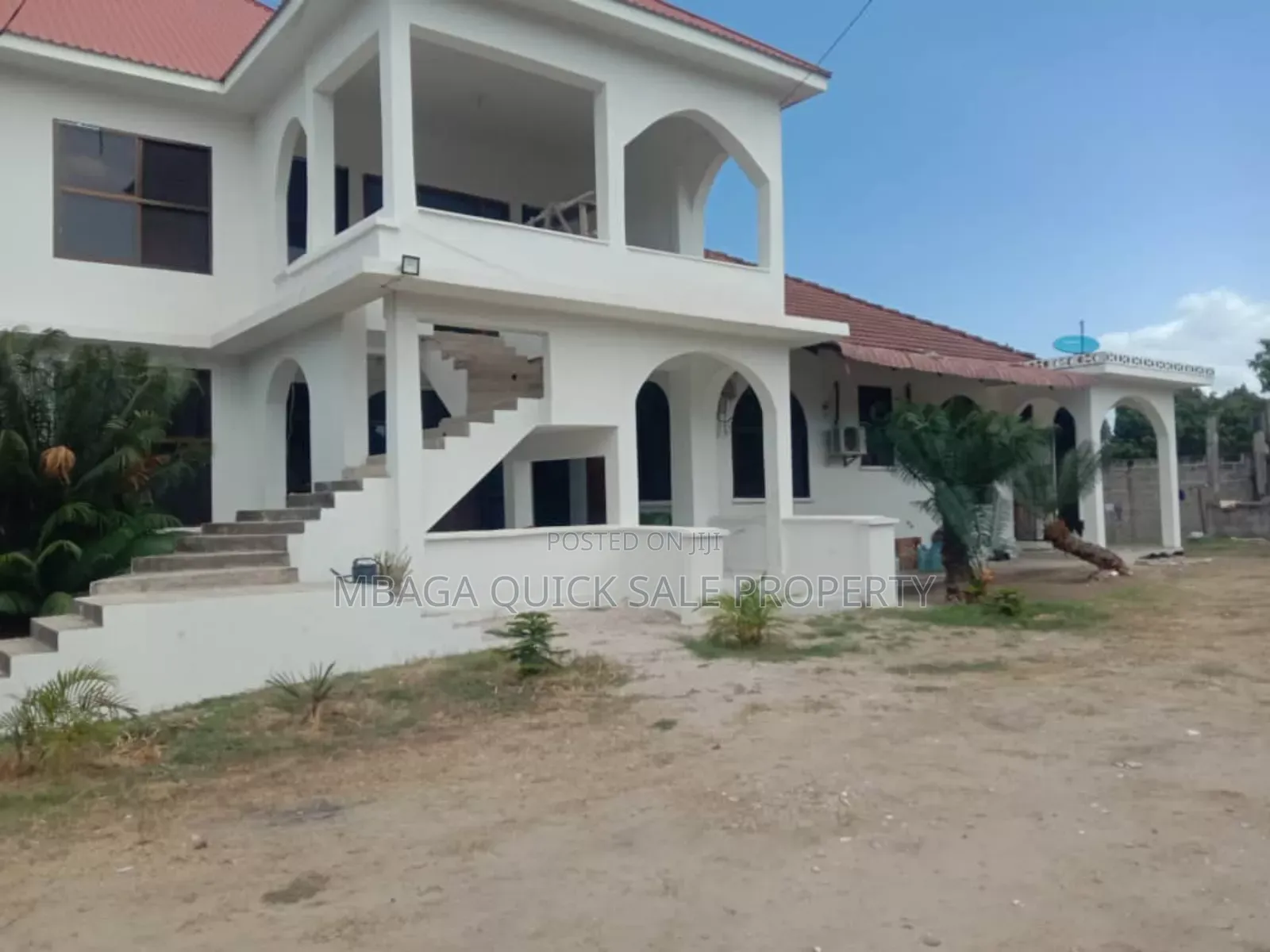 8bdrm House in Bahari Beach, Kunduchi for sale in Kunduchi
