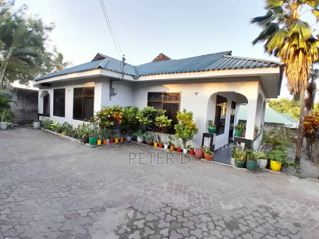 4bdrm House in Mbezi for sale in Mbezi