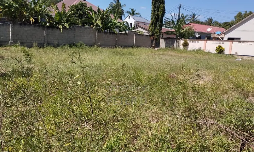 Kiwanja Kina Hati in Mbezi