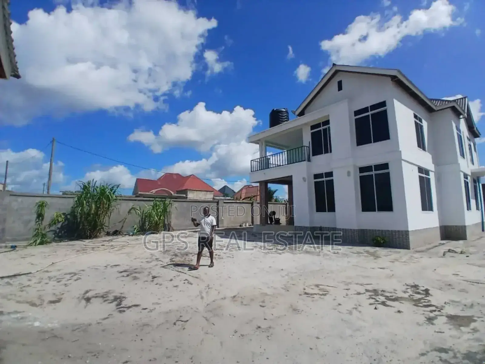 5bdrm House in Kibada Mwela, Kigamboni for sale in Kigamboni