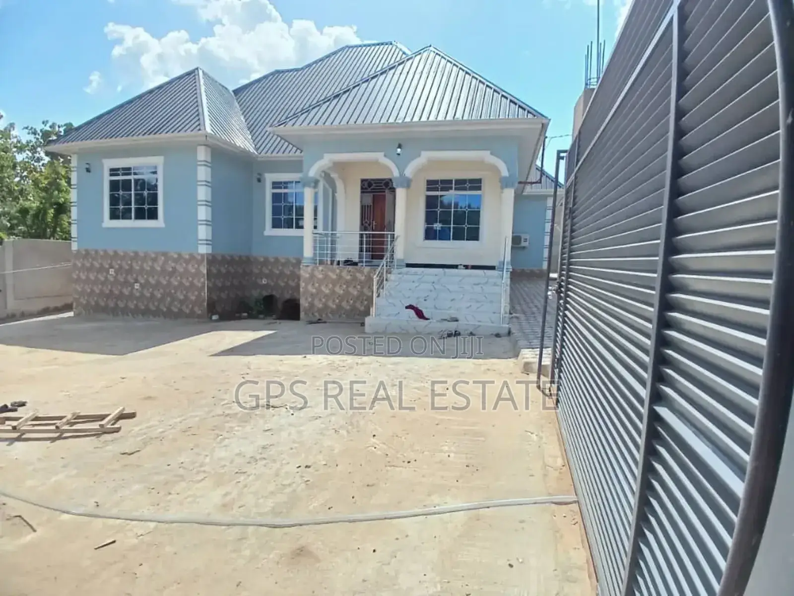 3bdrm House in Mbezi Mwisho Makabe, Kinondoni for sale in Kinondoni